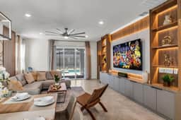 Family retreat w/ pool & arcade room - Image 2