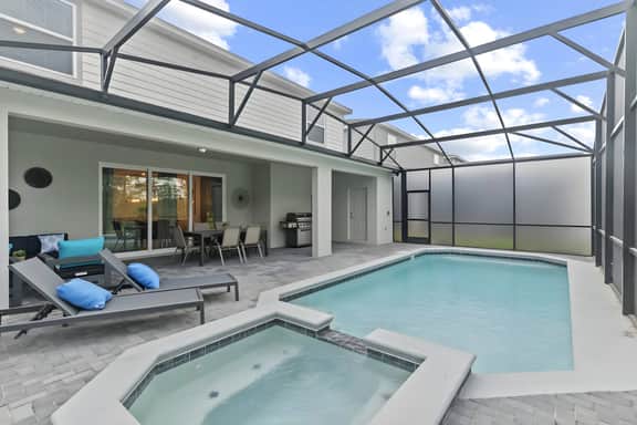 Epic 8BR w/ Pool + Hot Tub + Game Room + More - Image 5