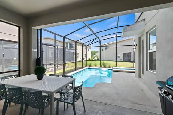 5BR themed home w/ pool, lake & gym access - Image 4