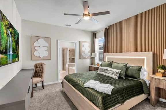Family retreat w/ pool & arcade room - Image 3