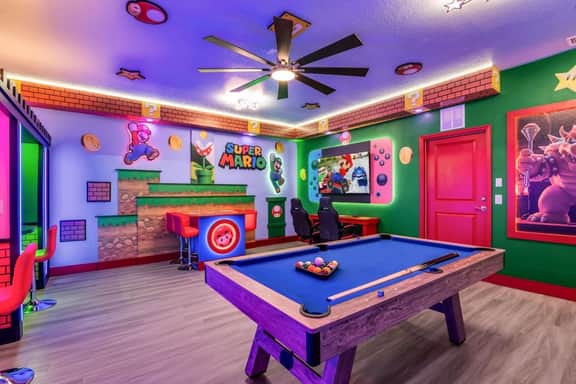 Family retreat w/ pool & arcade room - Image 4